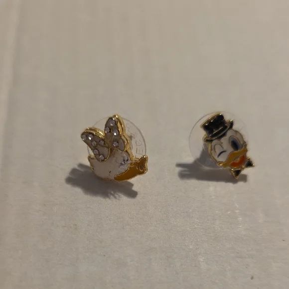 Baublebar Disney Donald and Daisy Bride/Groom Earrings - Picture 1 of 4